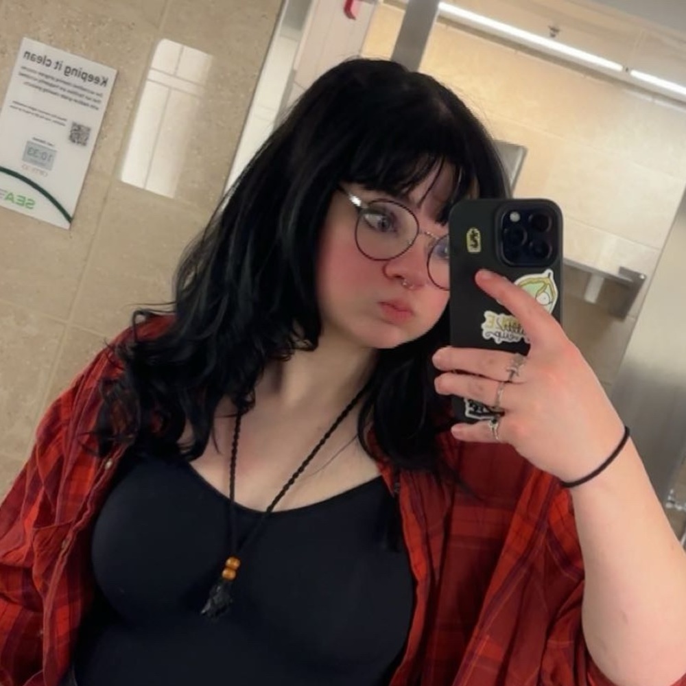Meet your Posher, Madi